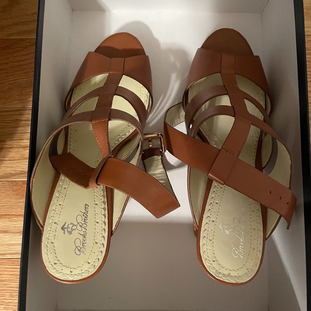 Brooks Brothers wedge sandals New in Box
